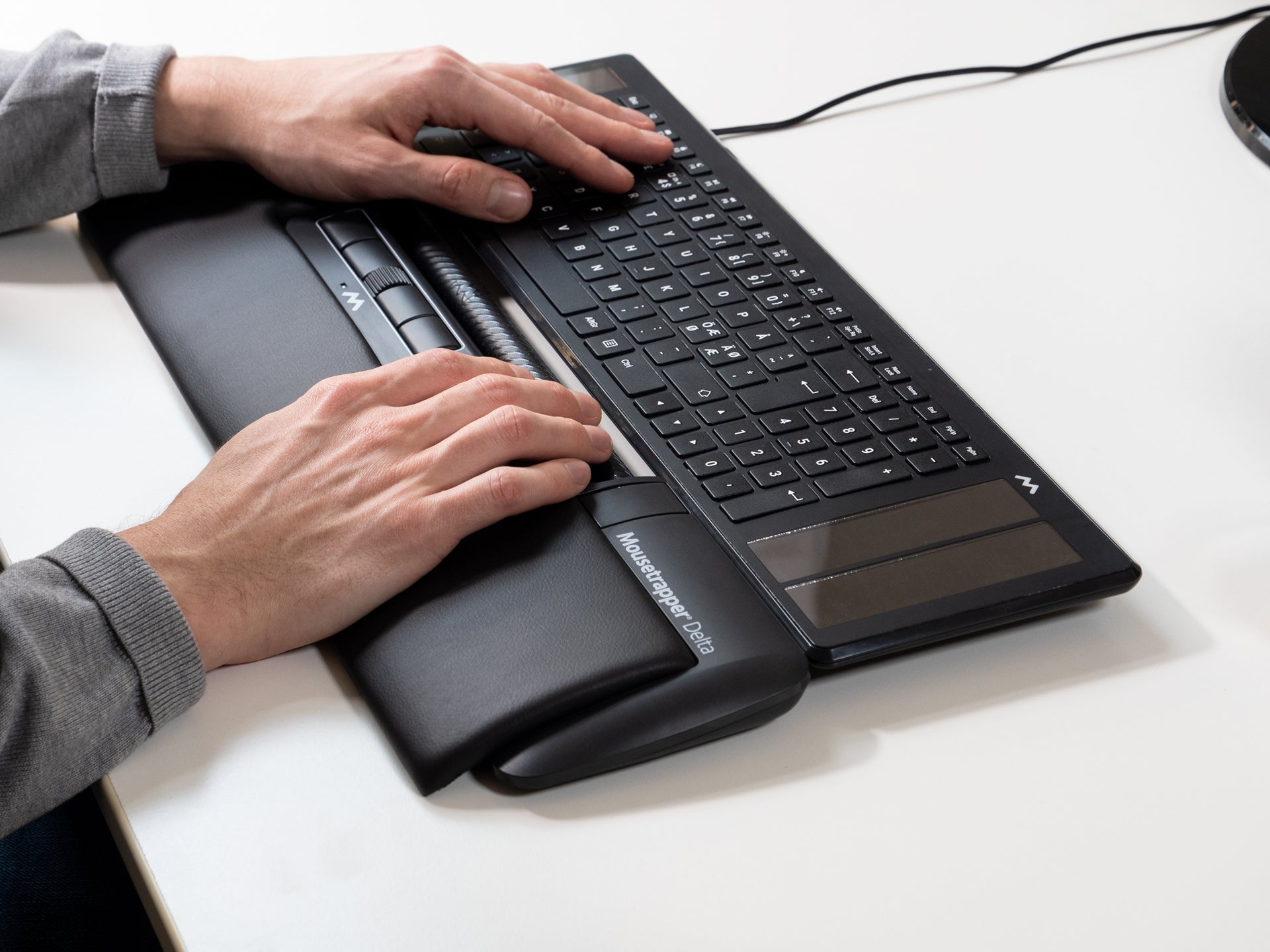 T152 7350071401521 Datormöss Delta Extended www.electricalstuff.se ElectricalStuff.se Mousetrapper Delta Extended datorm