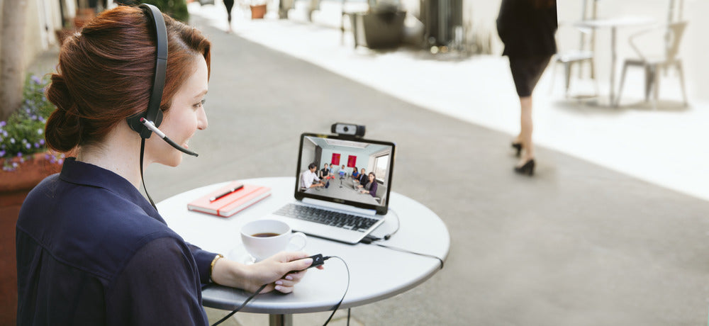 h H820e Headset Trådlös Huvudband Kontor/callcenter Laddningsställ Svart Logitech 981-000512 5099206041622 Hörlurar och Head