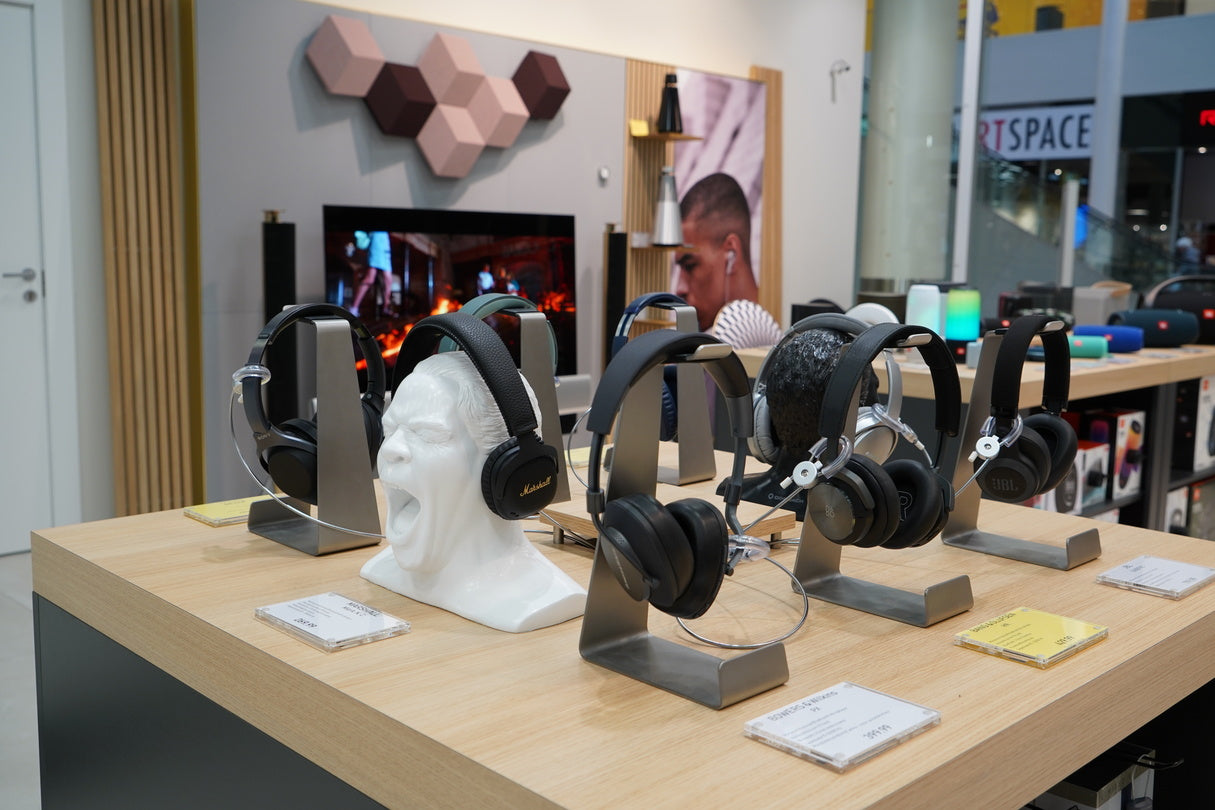 73731893|4056572736942 Hörlurstillbehör 1893 www.electricalstuff.se ElectricalStuff.se Multibrackets 1893 hörlurstillbeh