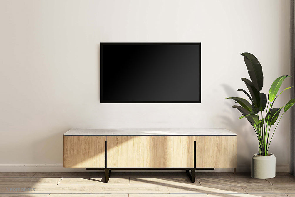 717371448424 TV-fästen FPMA-W300BLACK www.electricalstuff.se ElectricalStuff.se Neomounts FPMA-W300BLACK tv-fäste 139,7
