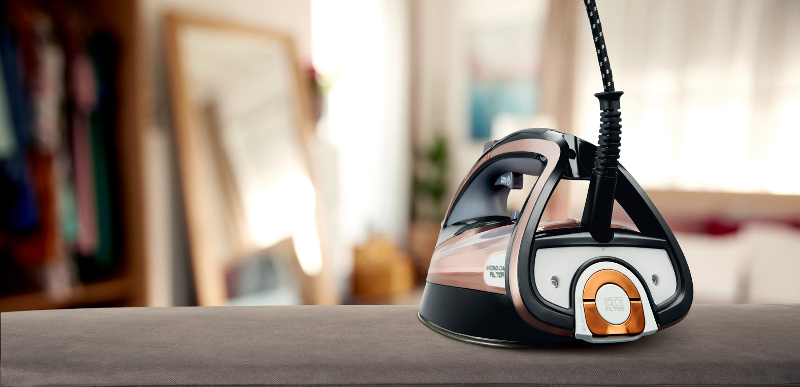 rn Ultimate Pure FV9845 www.electricalstuff.se ElectricalStuff.se Tefal Ultimate Pure FV9845 Torr & Ångstrykjärn Stryksul