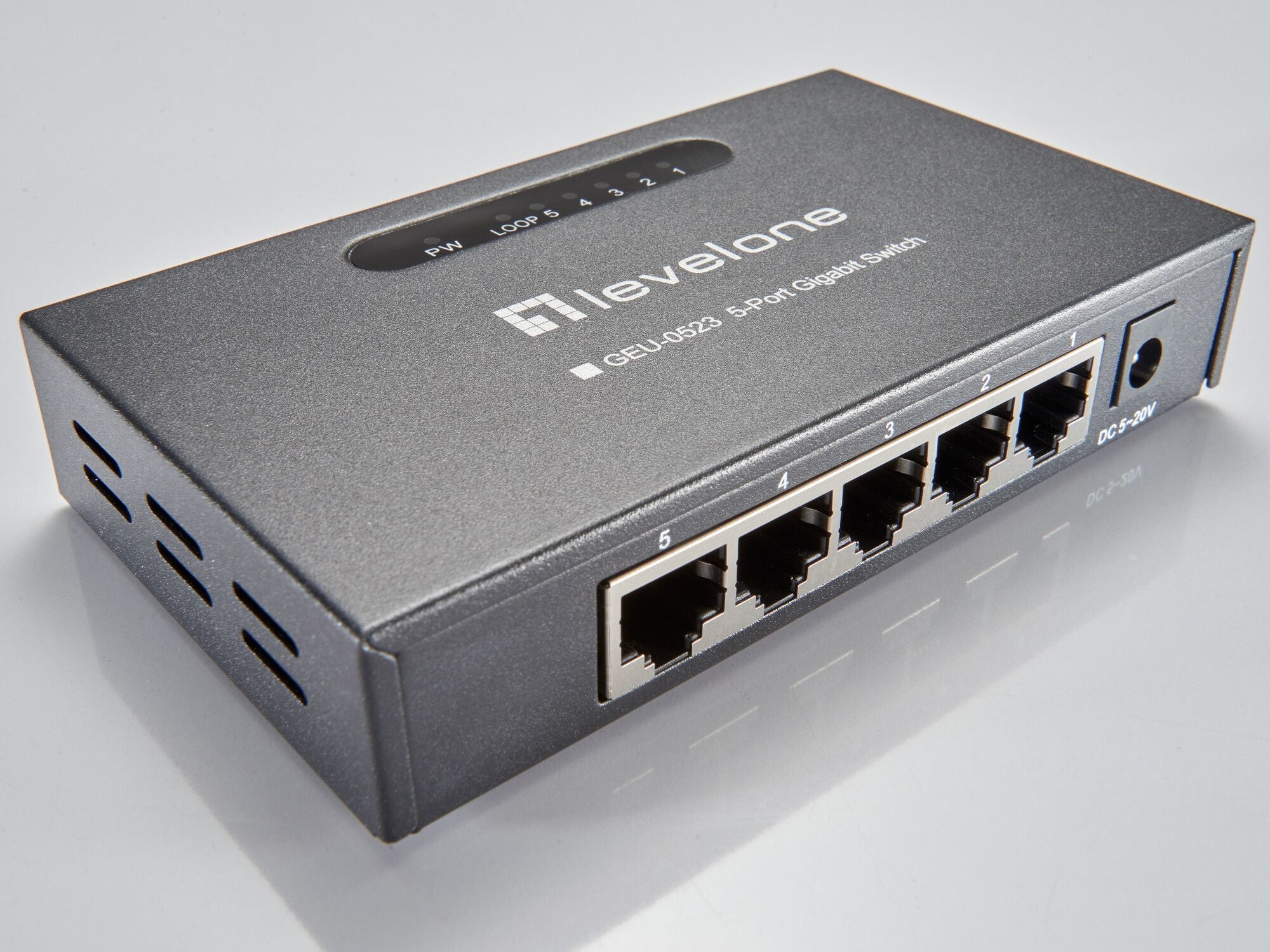 nätverksswitchar Ohanterad Gigabit Ethernet (10/100/1000) Svart LevelOne GEU-0523 4015867222256 Nätverksswitchar GEU-0523