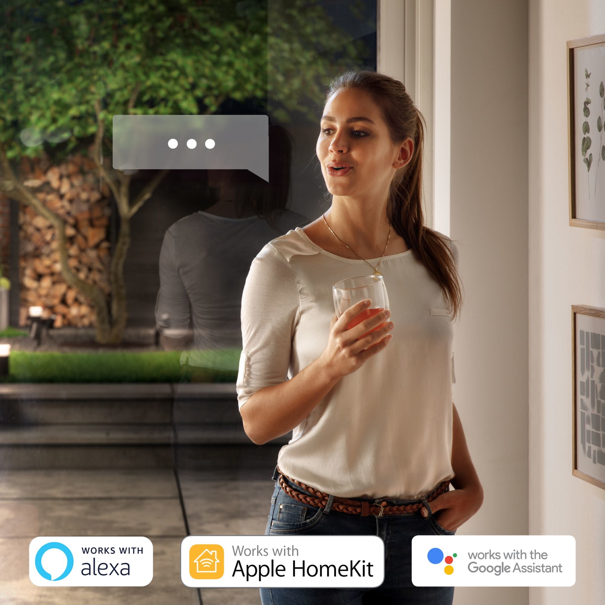 www.electricalstuff.se ElectricalStuff.se Philips Hue White och Color Ambiance Resonate vägglampa utomhus Philips by Signi