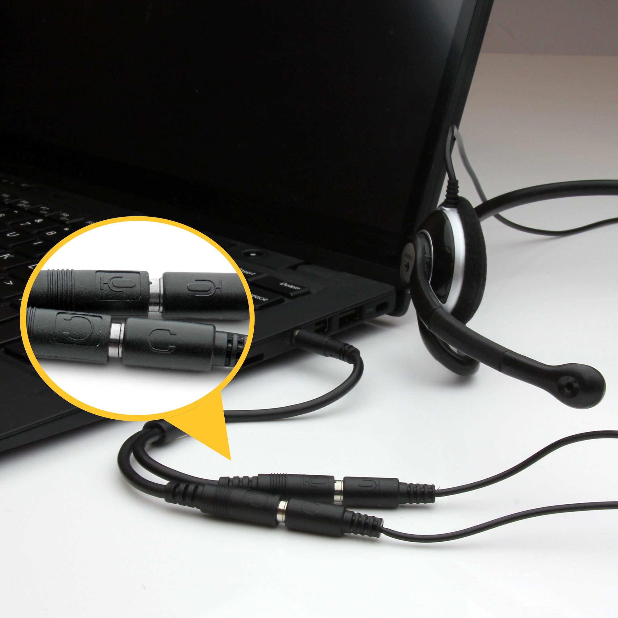-polig till 2x 3-polig 3,5 mm M/F StarTech.com MUYHSMFF 0065030843515|065030843515|5697020021563 Ljuddelare Headset-adapte