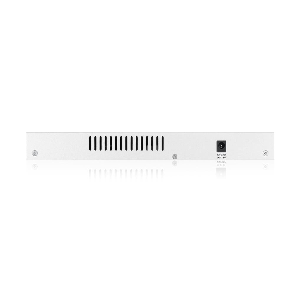 uff.se Zyxel XMG-108 Ohanterad 2.5G Ethernet (100/1000/2500) Silver Zyxel XMG-108-ZZ0101F 4718937631131 Nätverksswitchar