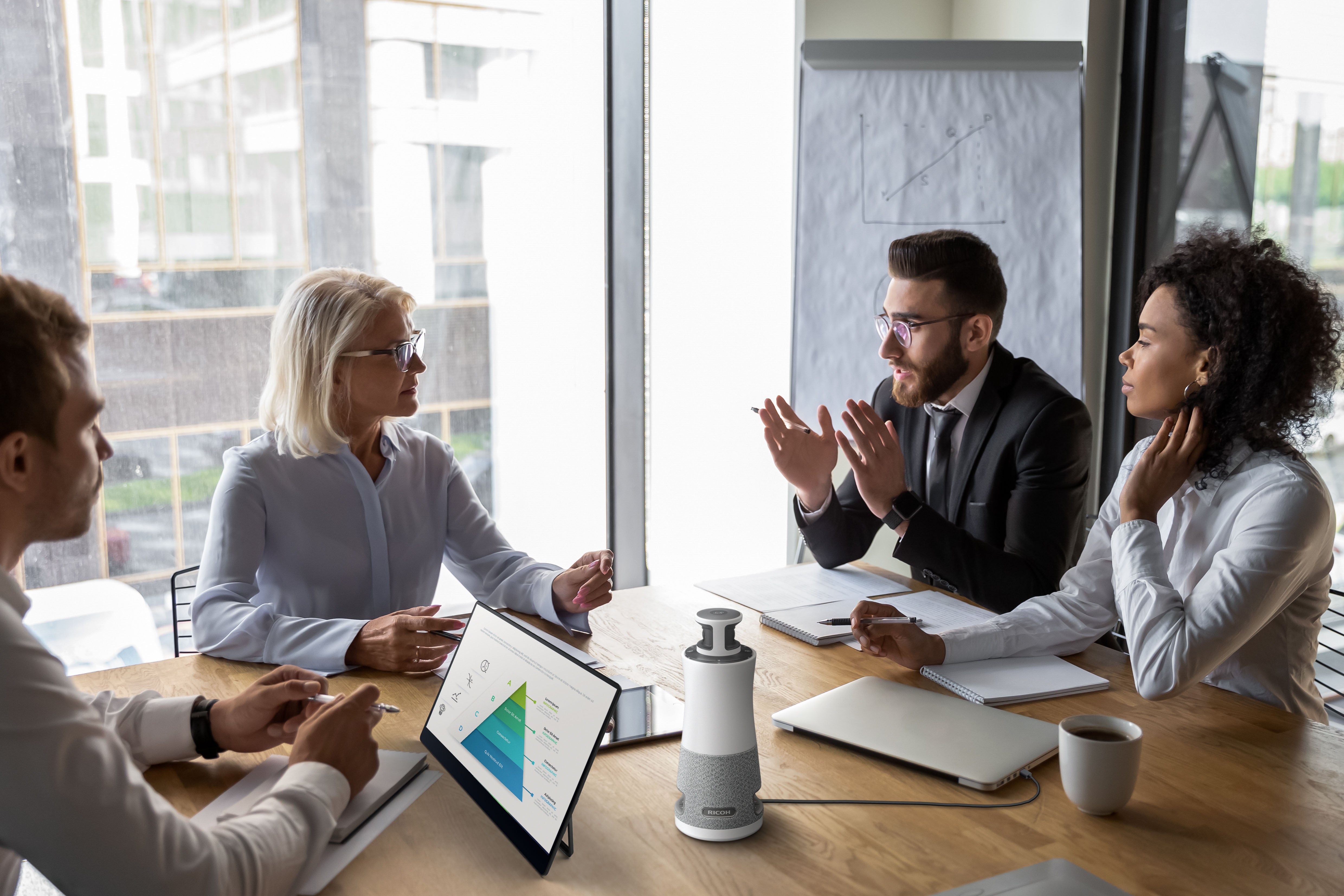 ing 360 V2 www.electricalstuff.se ElectricalStuff.se Ricoh Meeting 360 V2 videokonferenssystem 8 personer Nätverksansluten