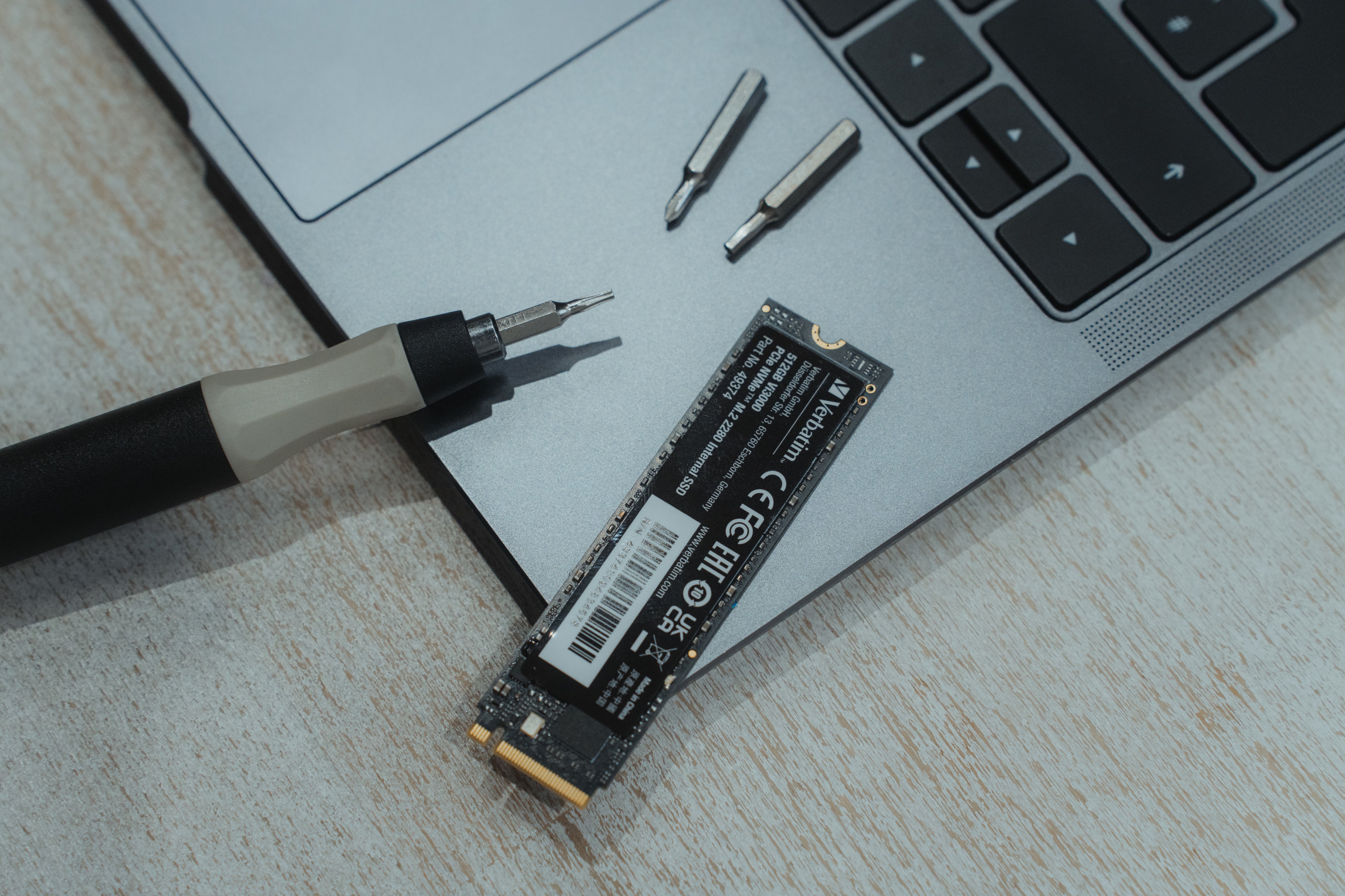 Verbatim 49374 0023942493747|023942493747 SSD-Hårddisk Vi3000 www.electricalstuff.se ElectricalStuff.se Verbatim Vi3000