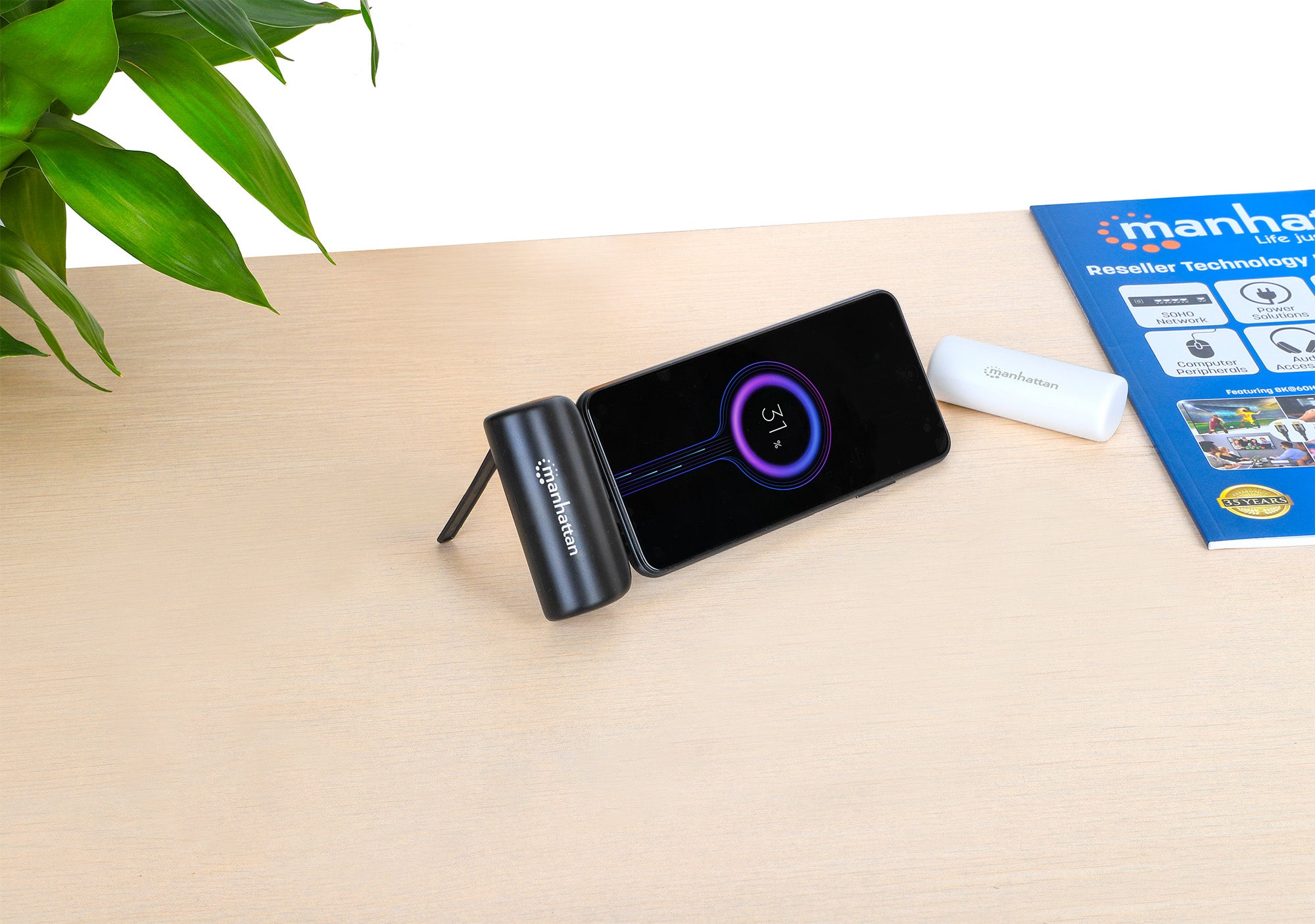 6|766623102636 Basstationer 102636 www.electricalstuff.se ElectricalStuff.se Manhattan 102636 basstationer Litium-Ion (L