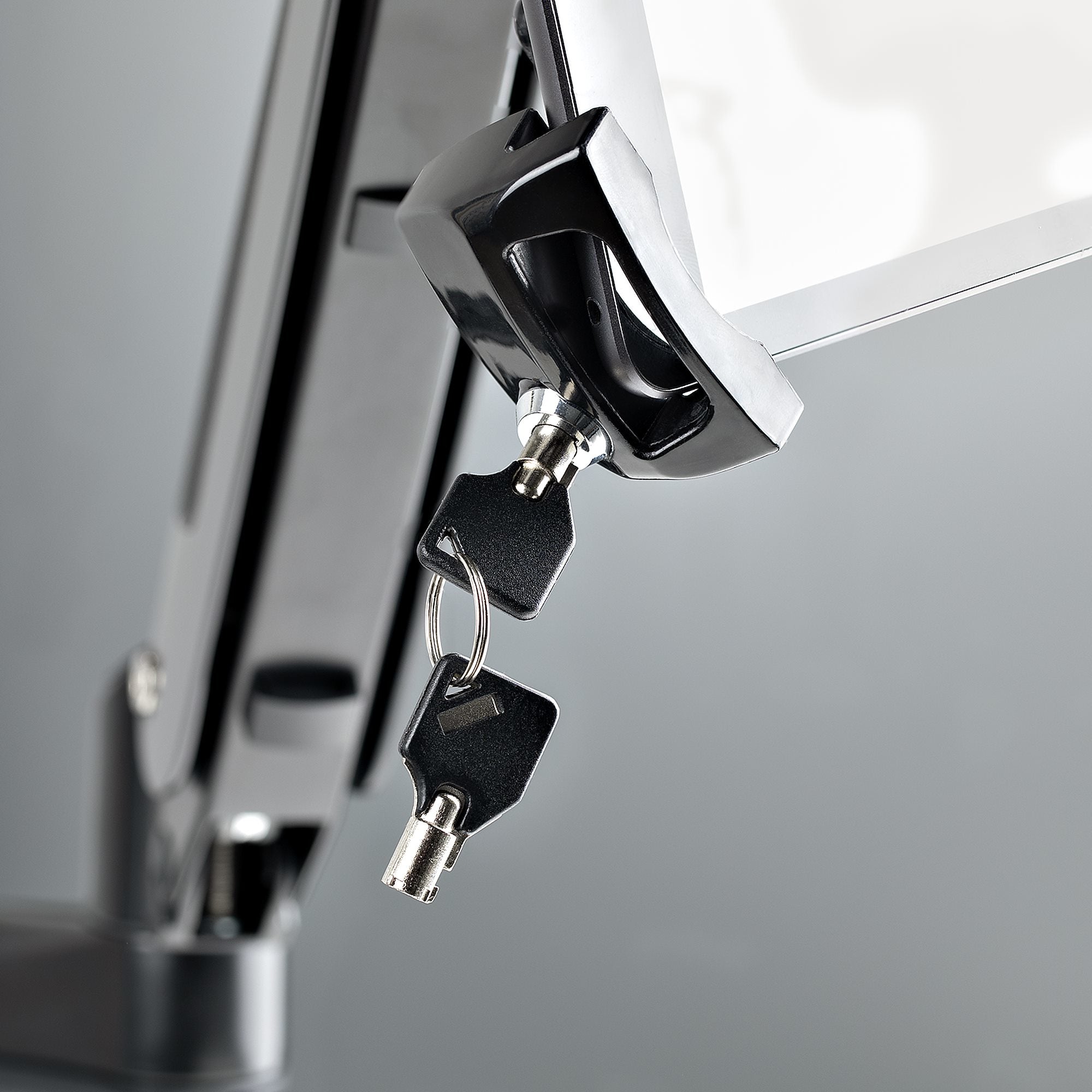  tta/UMPC Svart StarTech.com TABLET-VESA-ADAPTER 0065030895354|065030895354 Hållare   TABLET-VESA-ADAPTER www.electricalstuff