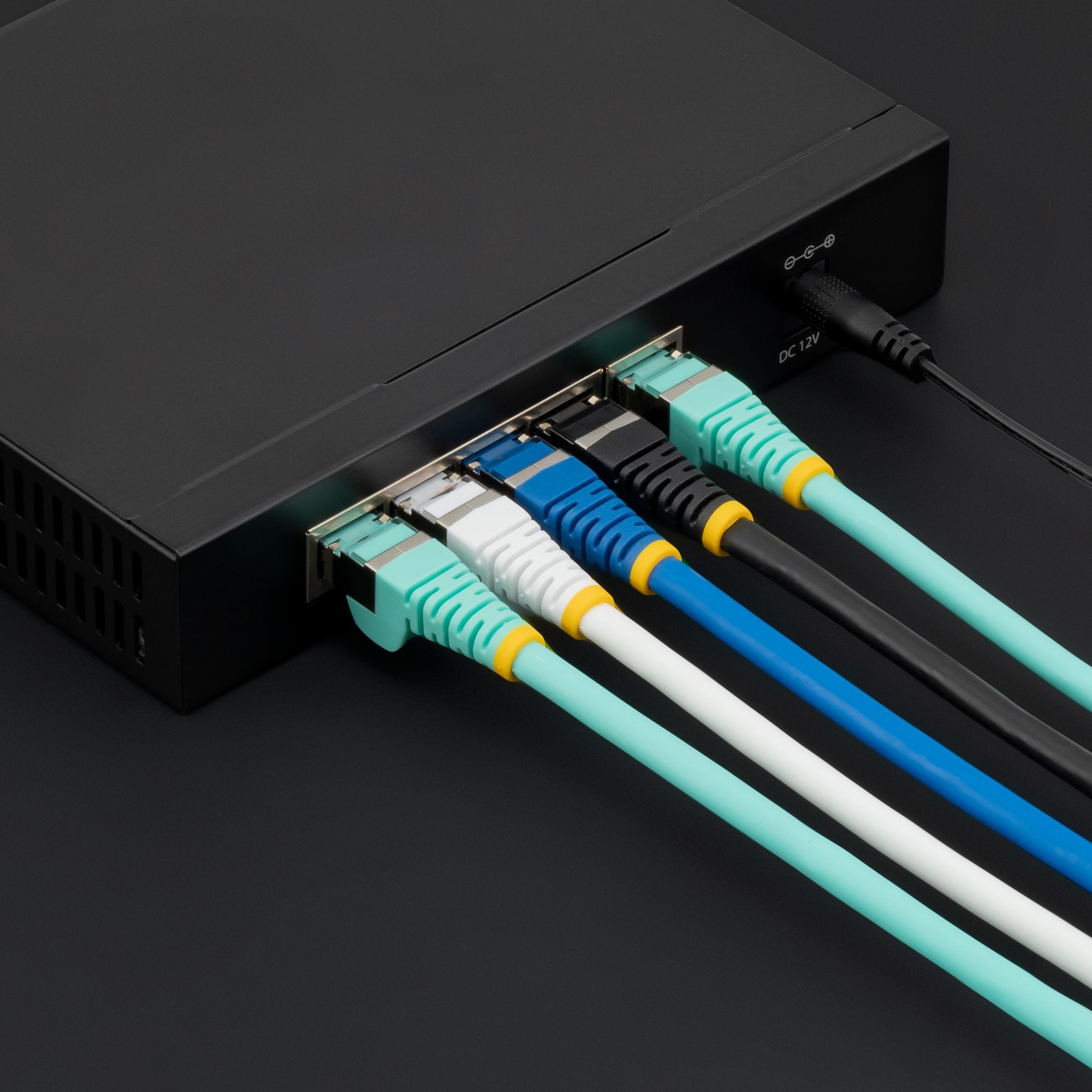  f.se ElectricalStuff.se   StarTech.com 2 m CAT6a Ethernet-kabel - Vit - Low Smoke Zero Halogen (LSZH) - 10 GbE 500 MHz 100 W
