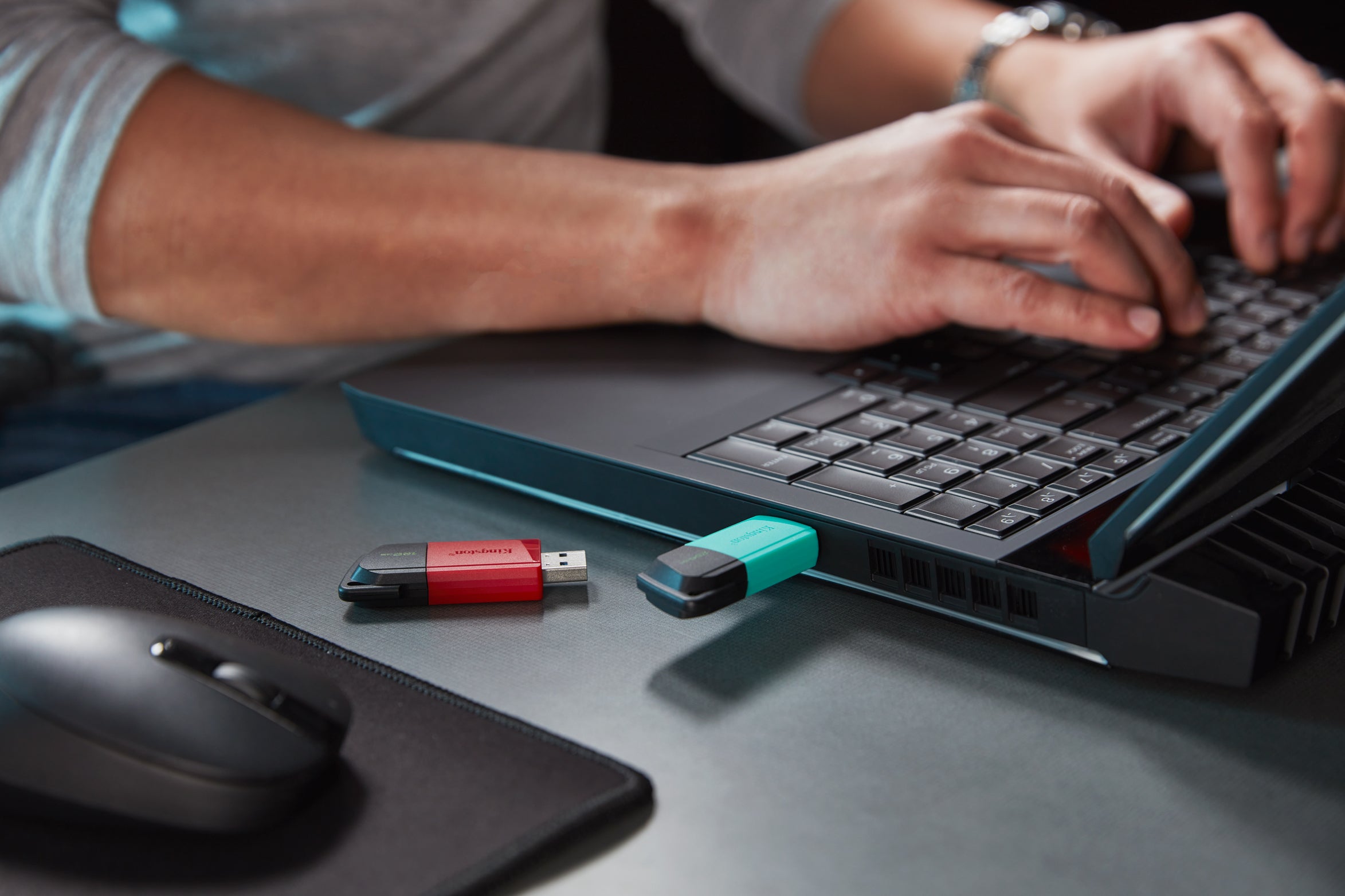  gston Technology DataTraveler Exodia M USB-sticka 128 GB USB Type-A 3.2 Gen 1 (3.1 Gen 1) Svart, Röd Kingston Technology DTX