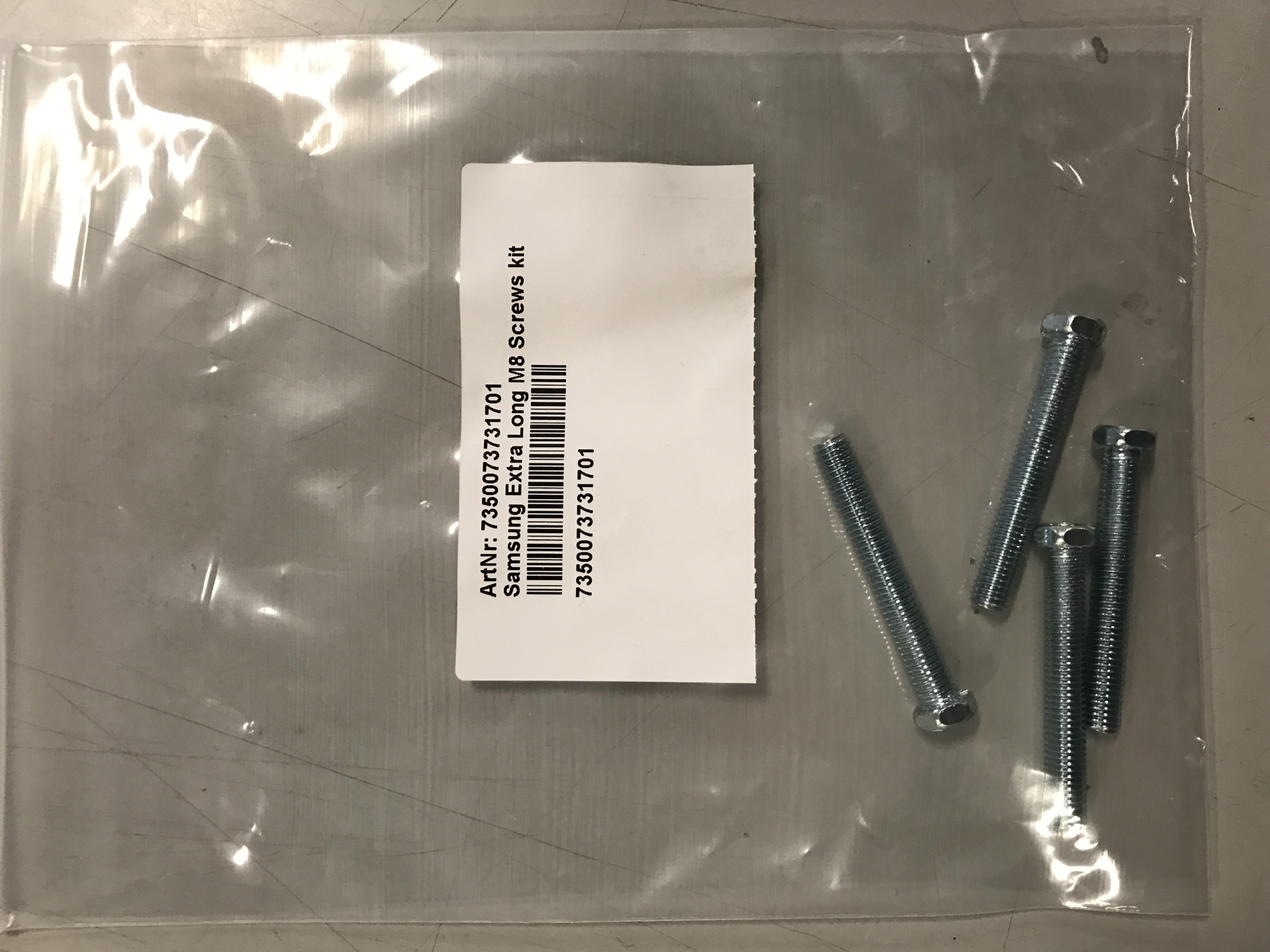  www.electricalstuff.se ElectricalStuff.se   Multibrackets 1701 skruvar/muttrar 58 mm 4 styck M8 Skruv Multibrackets 1701 735