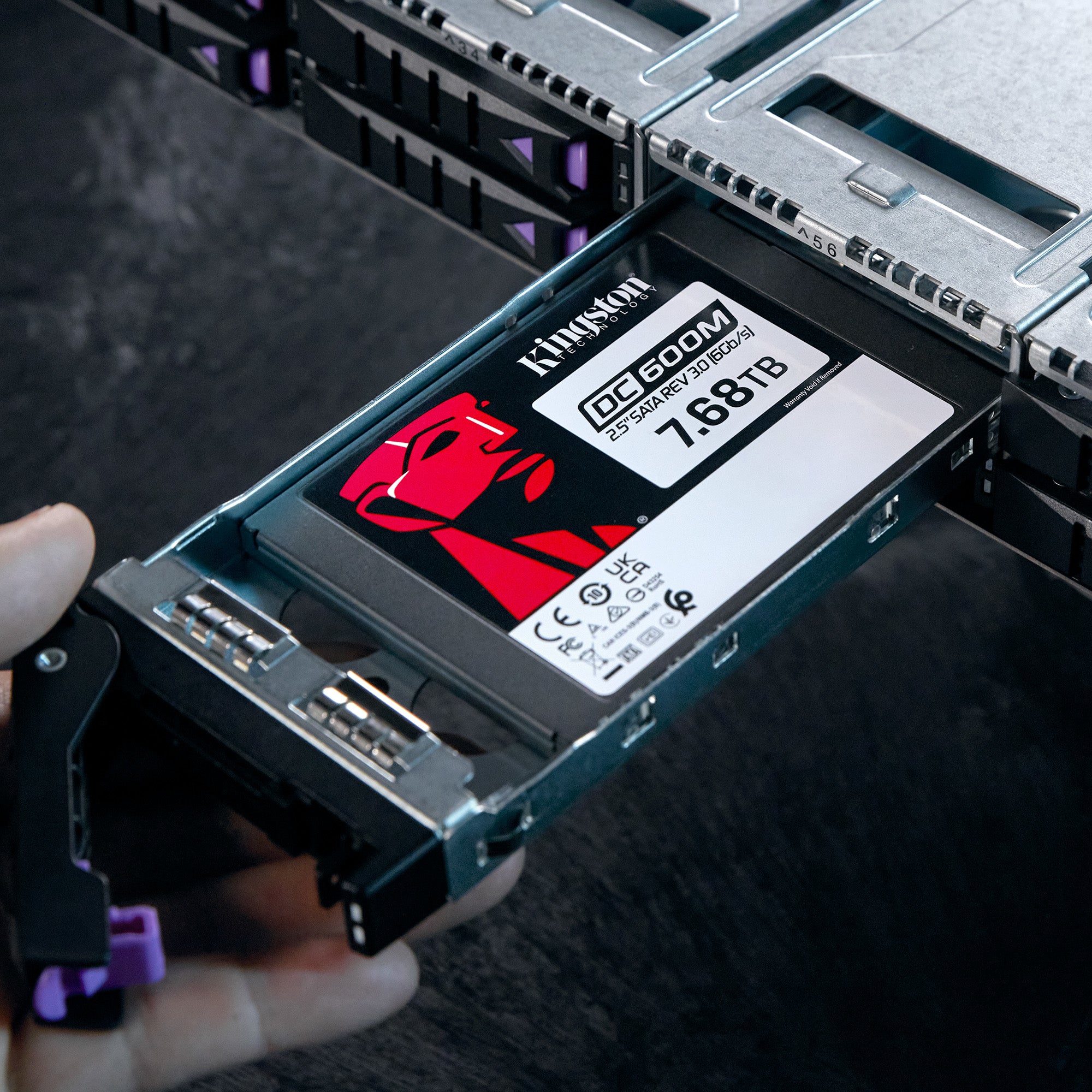  1|740617334951 SSD-Hårddisk   DC600M www.electricalstuff.se ElectricalStuff.se   Kingston Technology DC600M 7,68 TB 2.5" Ser