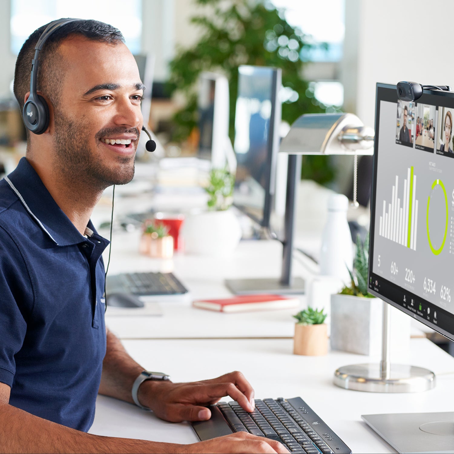  se   Logitech C270 HD webbkameror 3 MP 1280 x 720 pixlar USB 2.0 Svart Logitech 960-001063 5099206064201 Webbkameror   C270 