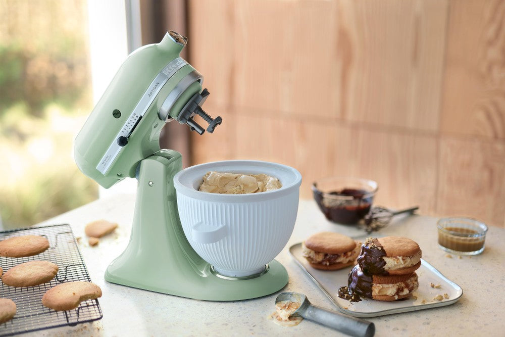 84200718|5413184202552 Matberedare   Artisan www.electricalstuff.se ElectricalStuff.se   KitchenAid Artisan matberedare 300 