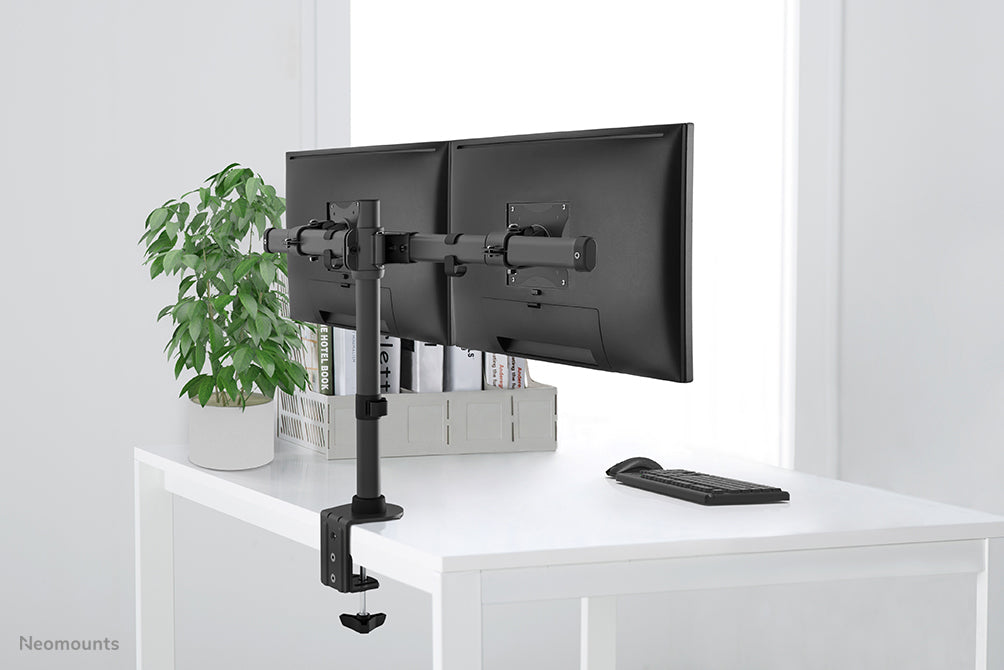  dskärmar   FPMA-DCB100DBLACK www.electricalstuff.se ElectricalStuff.se   Neomounts FPMA-DCB100DBLACK fäste och ställ till bi