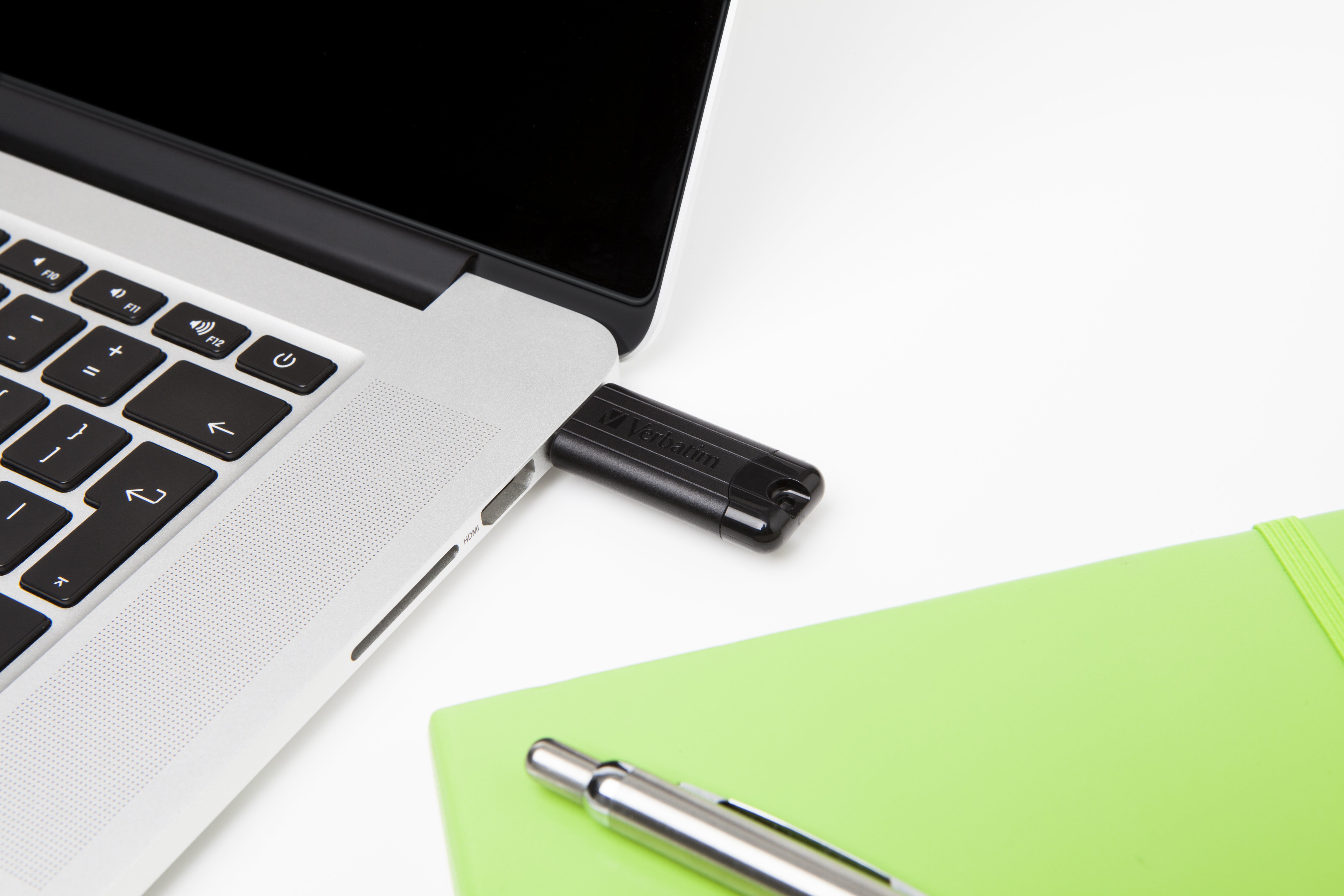  a   PinStripe www.electricalstuff.se ElectricalStuff.se   Verbatim PinStripe USB-sticka 32 GB USB Type-A 3.2 Gen 1 (3.1 Gen 