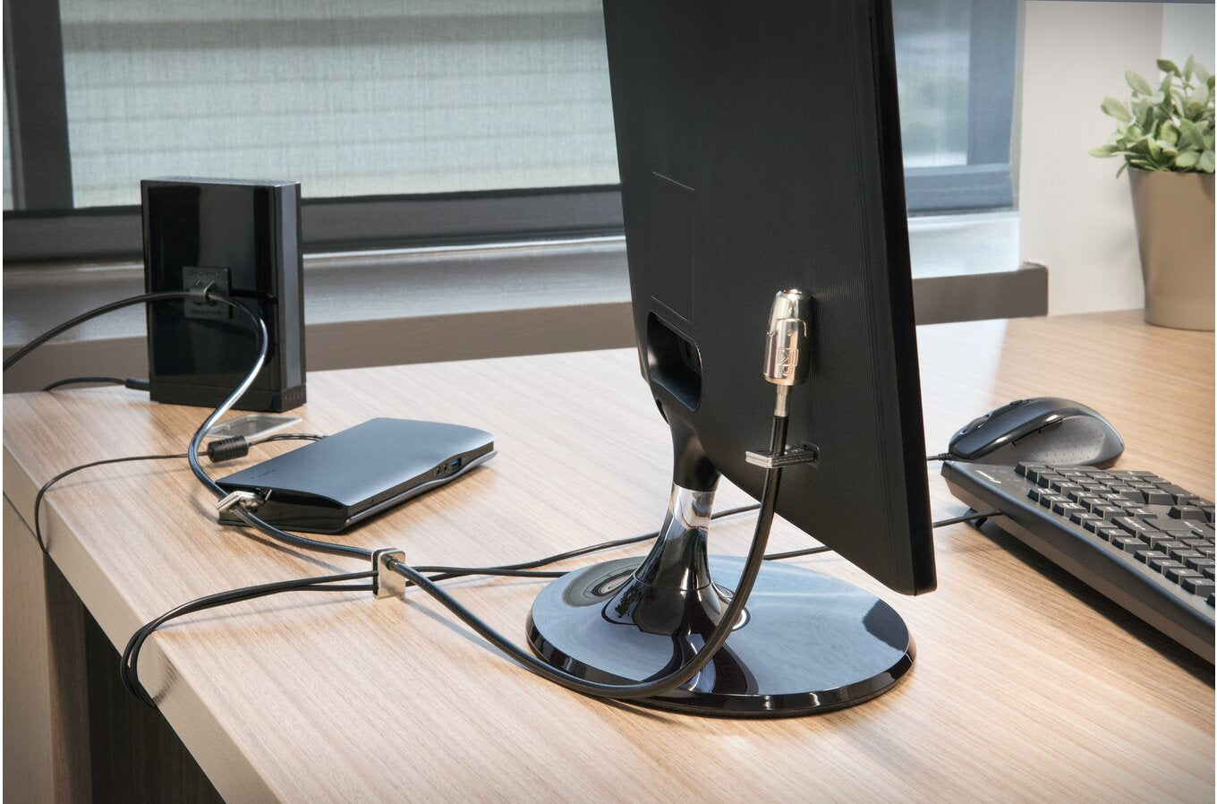  085896644248 Kabellås   Enhetslås MicroSaver® 2.0 Desktop www.electricalstuff.se ElectricalStuff.se   Kensington Enhetslås M