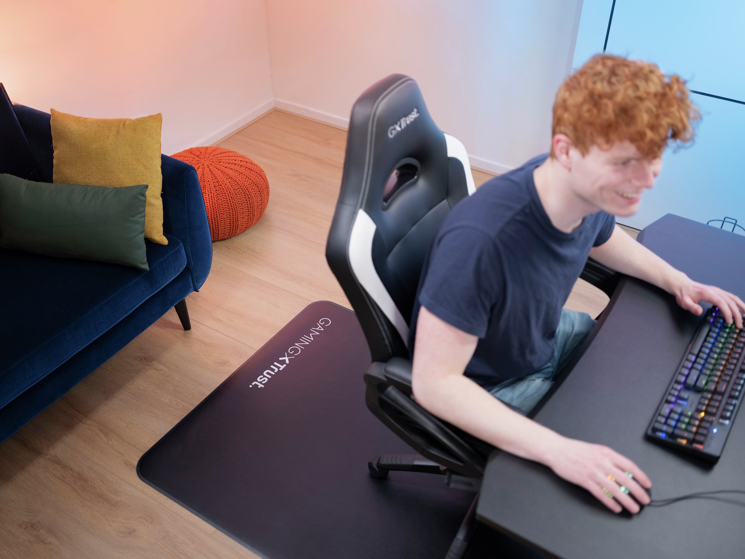   Trust GXT 715 Svart Trust 22524 8713439225242 Skyddskuddar   GXT 715 www.electricalstuff.se ElectricalStuff.se   Trust GXT 