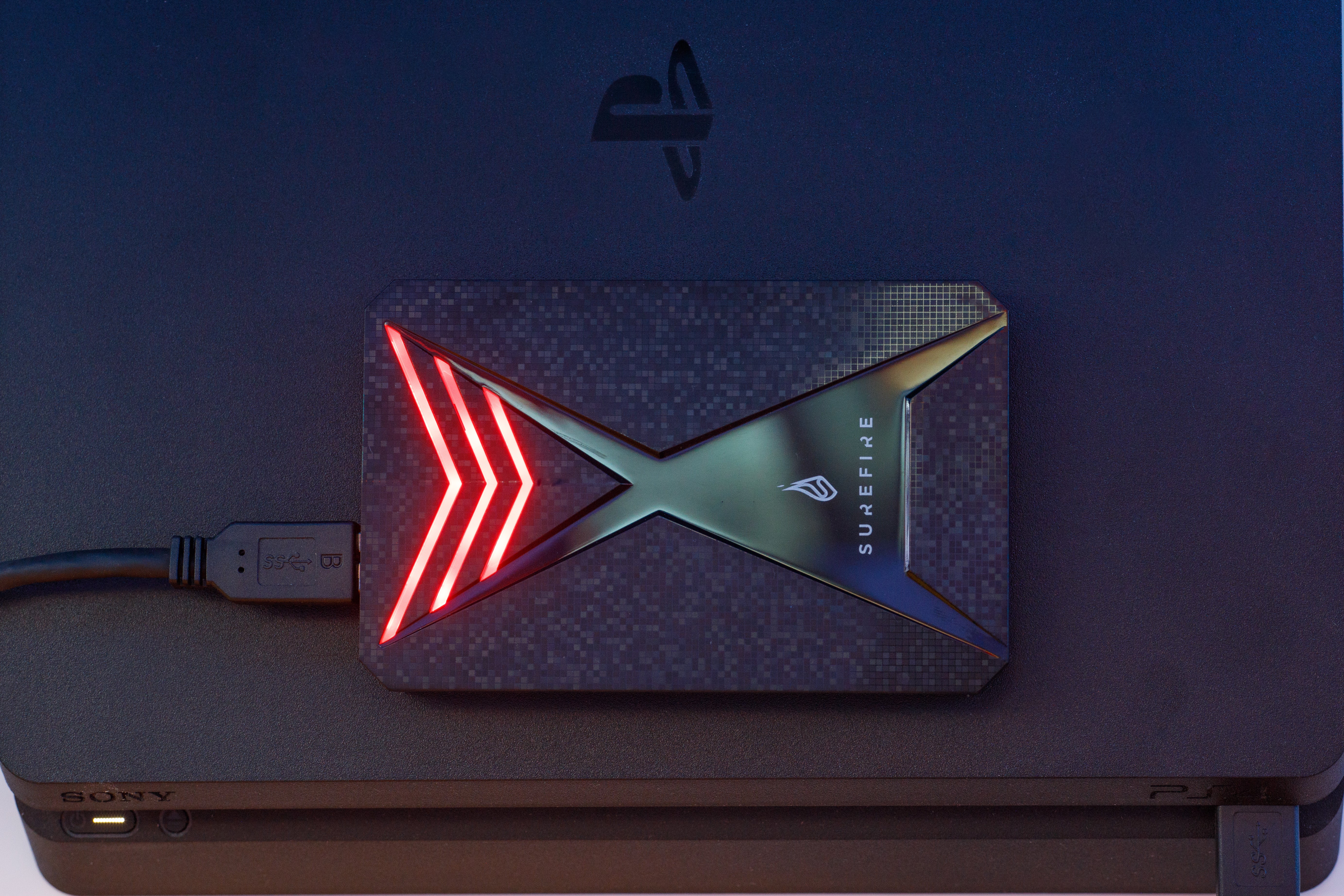   1) Svart, Grå SureFire 53684 0023942536840|023942536840 Externa SSD-Hårddiskar   SureFire Gaming www.electricalstuff.se Ele