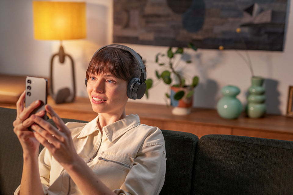  ös Huvudband Samtal/musik Bluetooth Svart Philips TAH3209BK/00 4895229139718 Hörlurar och Headsets   TAH3209BK/00 www.electr